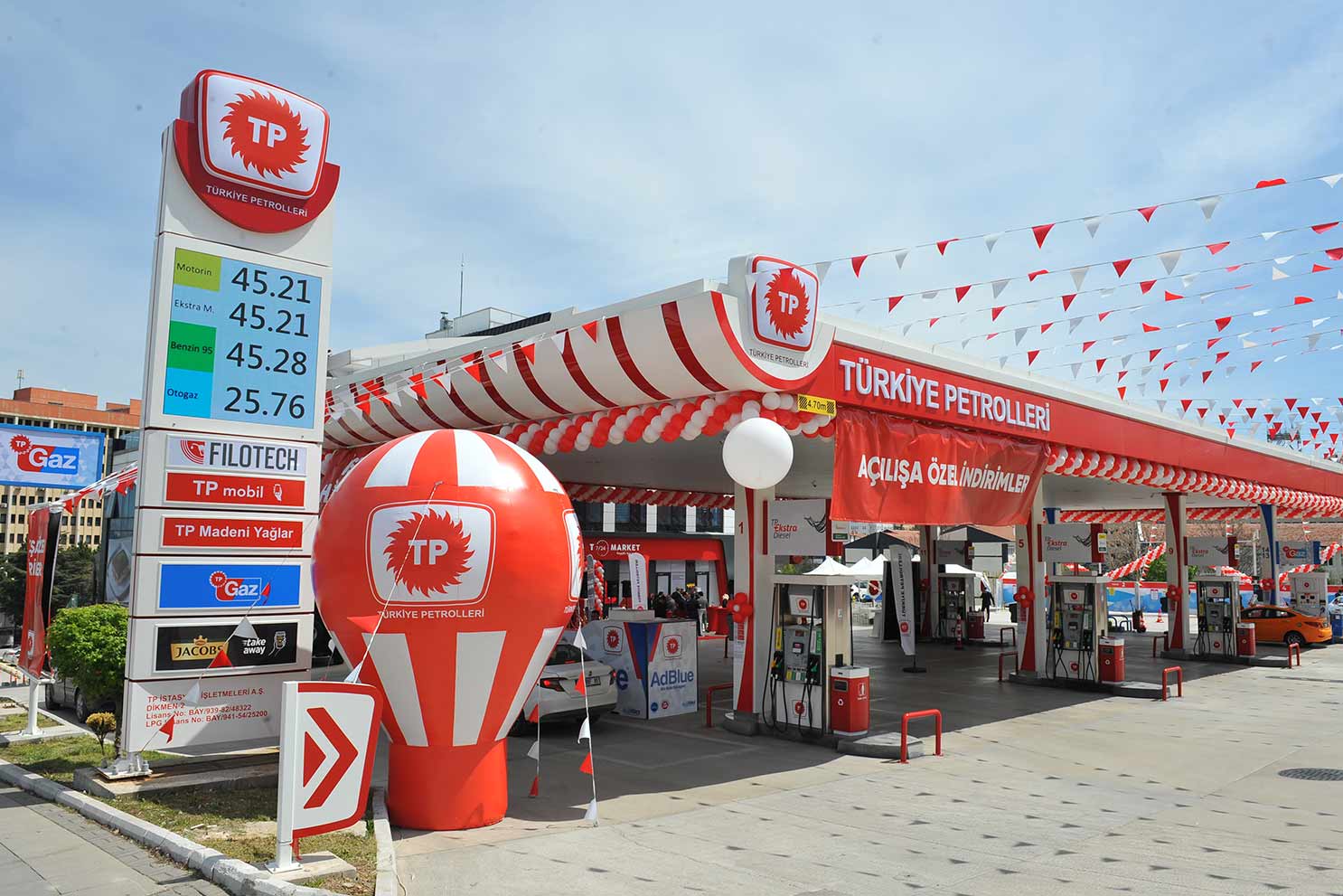 Türkiye Petrolleri’nin Ankara’daki  54’üncü istasyonu Dikmen’de hizmete girdi