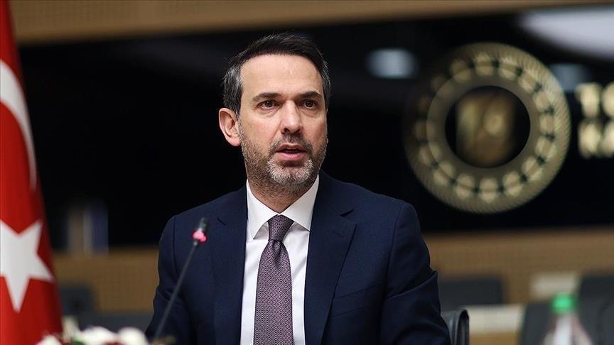Bakan Bayraktar, elektrik ve gaz fiyatlarında bir kaç ay içinde artış planlanmadığını bildirdi