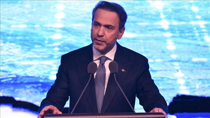 Bakan Bayraktar, 2024’te rüzgar ve güneşte rekor kapasitenin devreye alındığını bildirdi