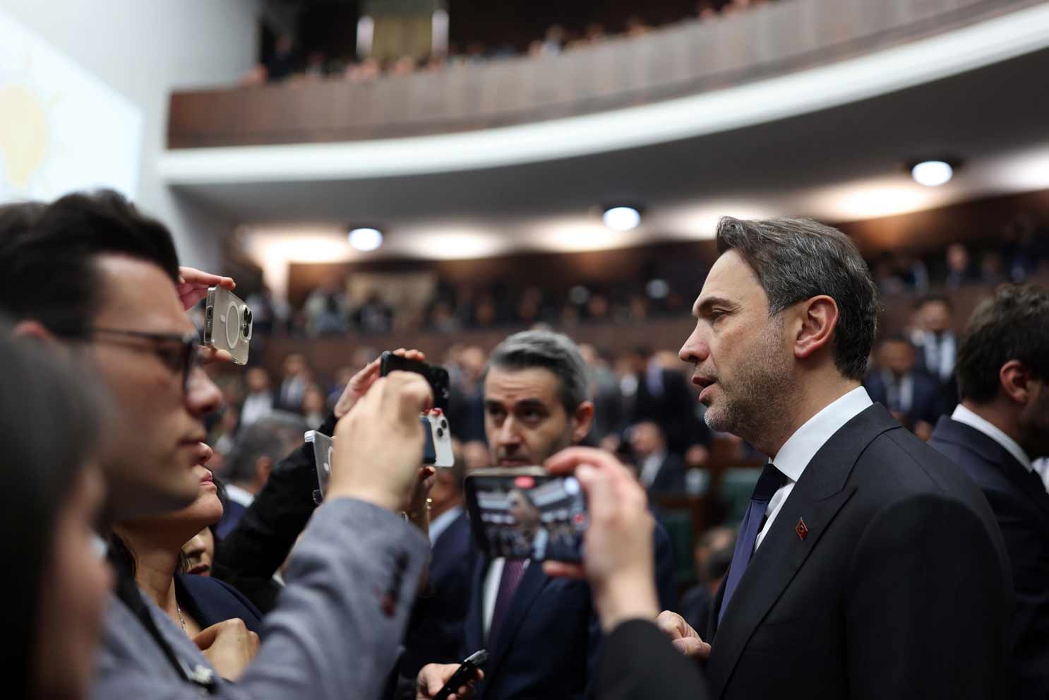 Bakan Bayraktar, TBMM’de gazetecilerin sorularını yanıtladı