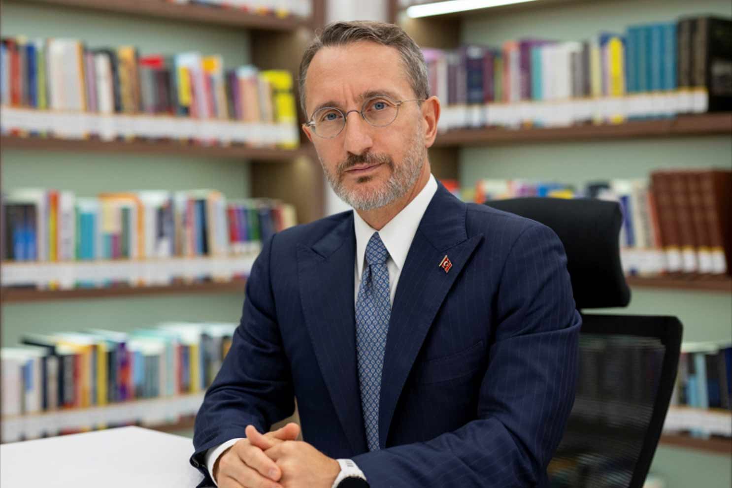 İletişim Başkanı Altun: “Türkiye’nin ilk yüzer doğal gaz üretim platformu (FPU) Osman Gazi’yi, Karadeniz’e uğurladık”