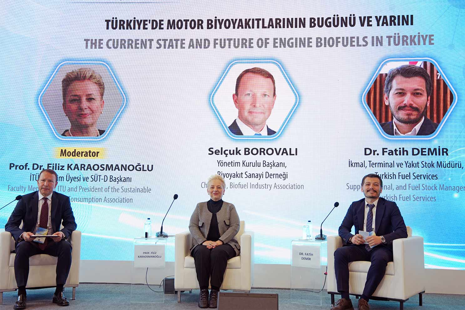 ‘Oturumumuz, Petroleum Istanbul Akademi’ye çok yakıştı’