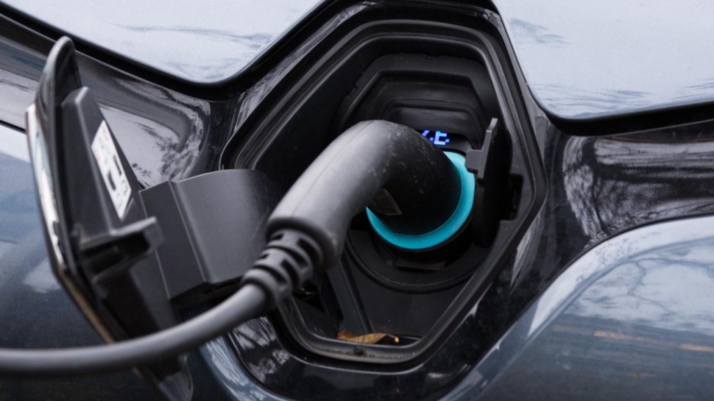 Yılın ilk çeyreğinde hibrit ve elektrikli araçların kiralama pazarındaki payı yüzde 10’u geçti