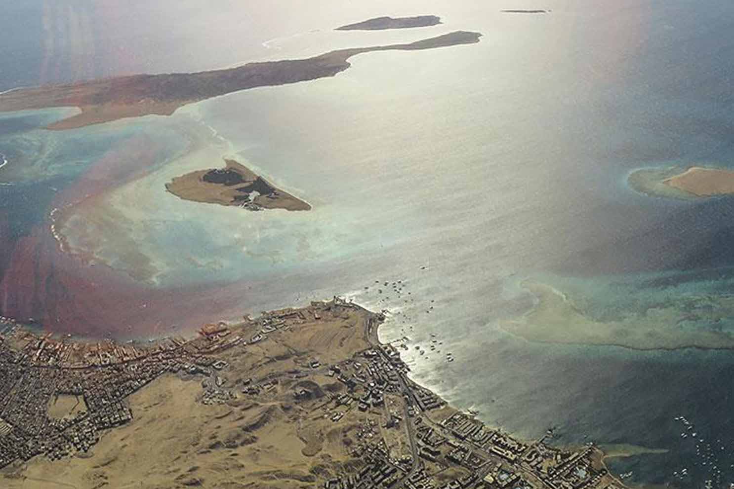 İsrail’in İran’a saldırısının ardından gözler ticaretin kilit noktası Hürmüz Boğazı’na çevrildi