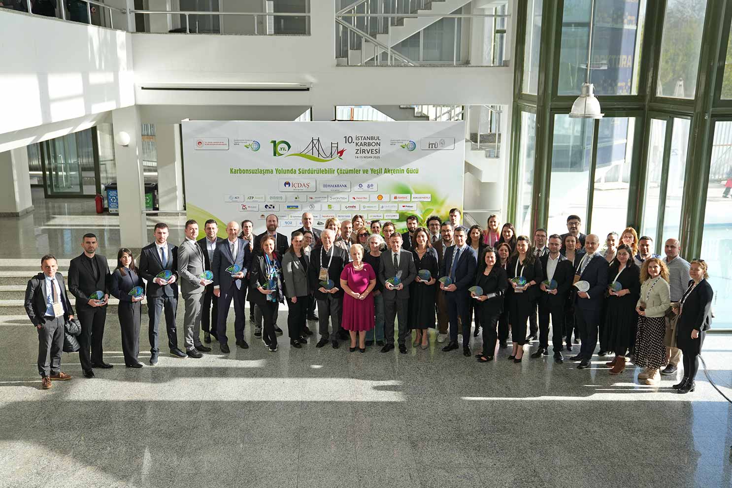 Shell & Turcas, Derince Solar Projesi ile “Düşük Karbon Kahramanı” oldu