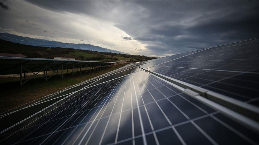 Kapatılan kömür santrallerinin güneş enerjisine dönüştürülmesi kapasiteyi yüzde 15 artırabilir