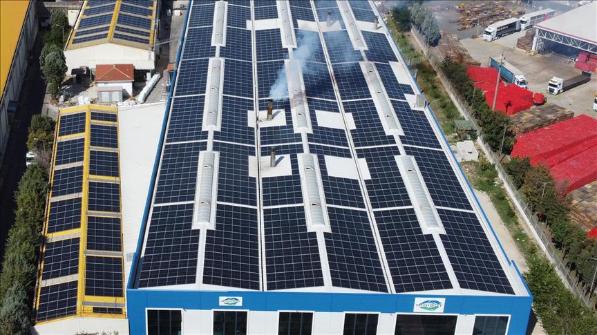 CW Enerji, Tekirdağ’da faaliyet gösteren firmanın çatısına güneş paneli kurulumu gerçekleştirdi