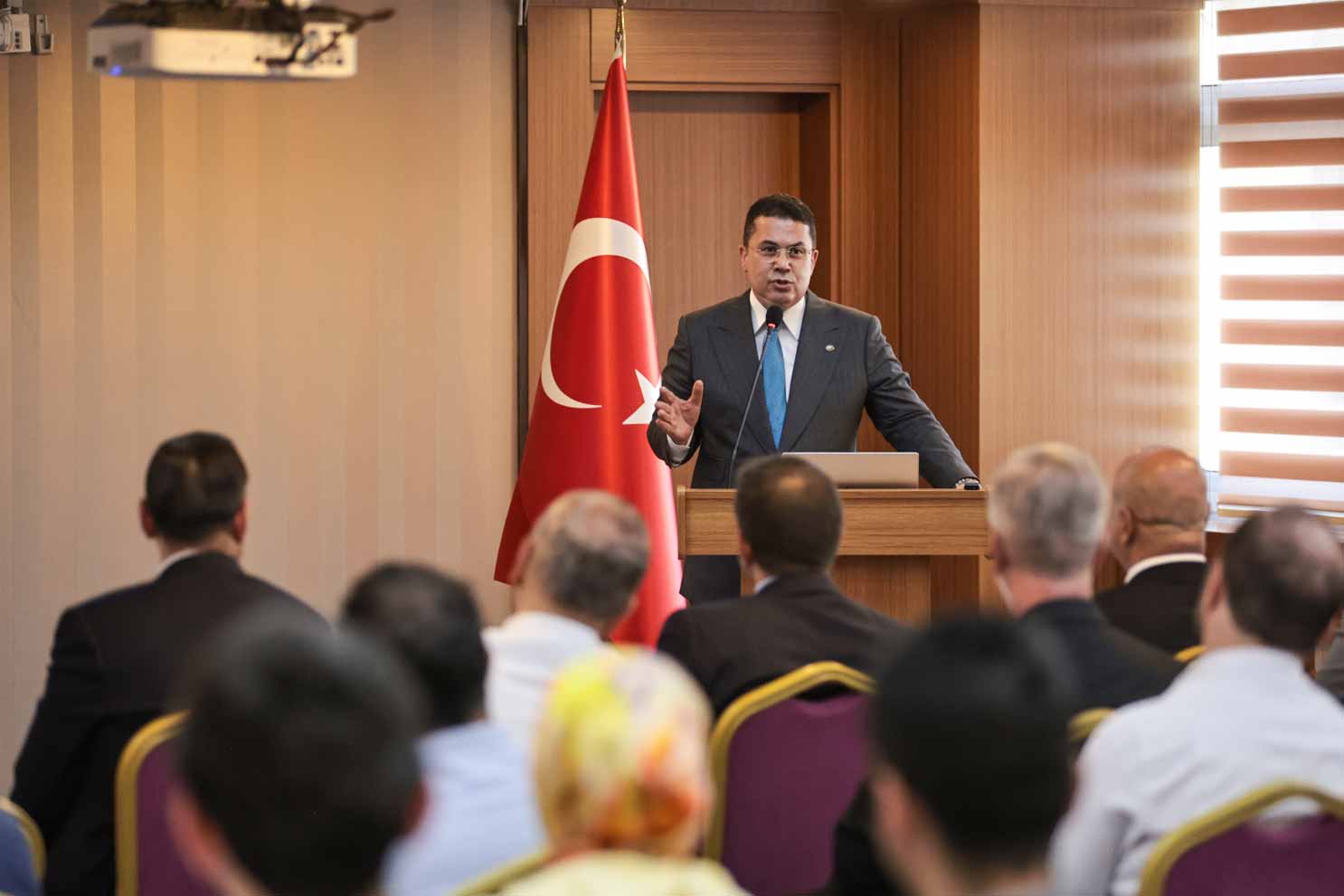 Prof. Dr. Ruhi Ersoy’dan EÜAŞ’ta ‘Tarih ve Kültür Bağlamında Derinlikli Konferans’