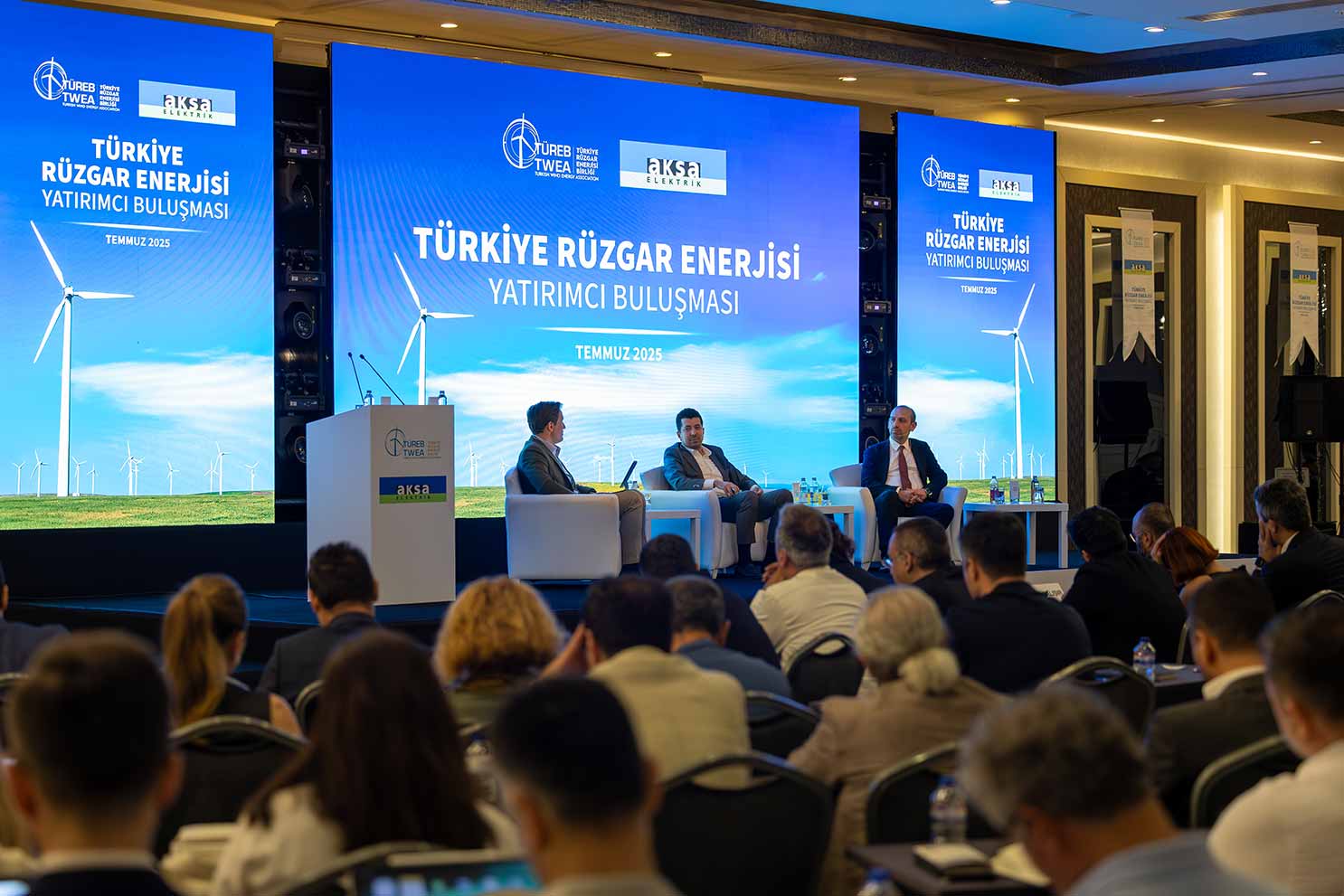 TÜREB “Rüzgar Enerjisi Yatırımcı Buluşması”na iş dünyasından yoğun ilgi