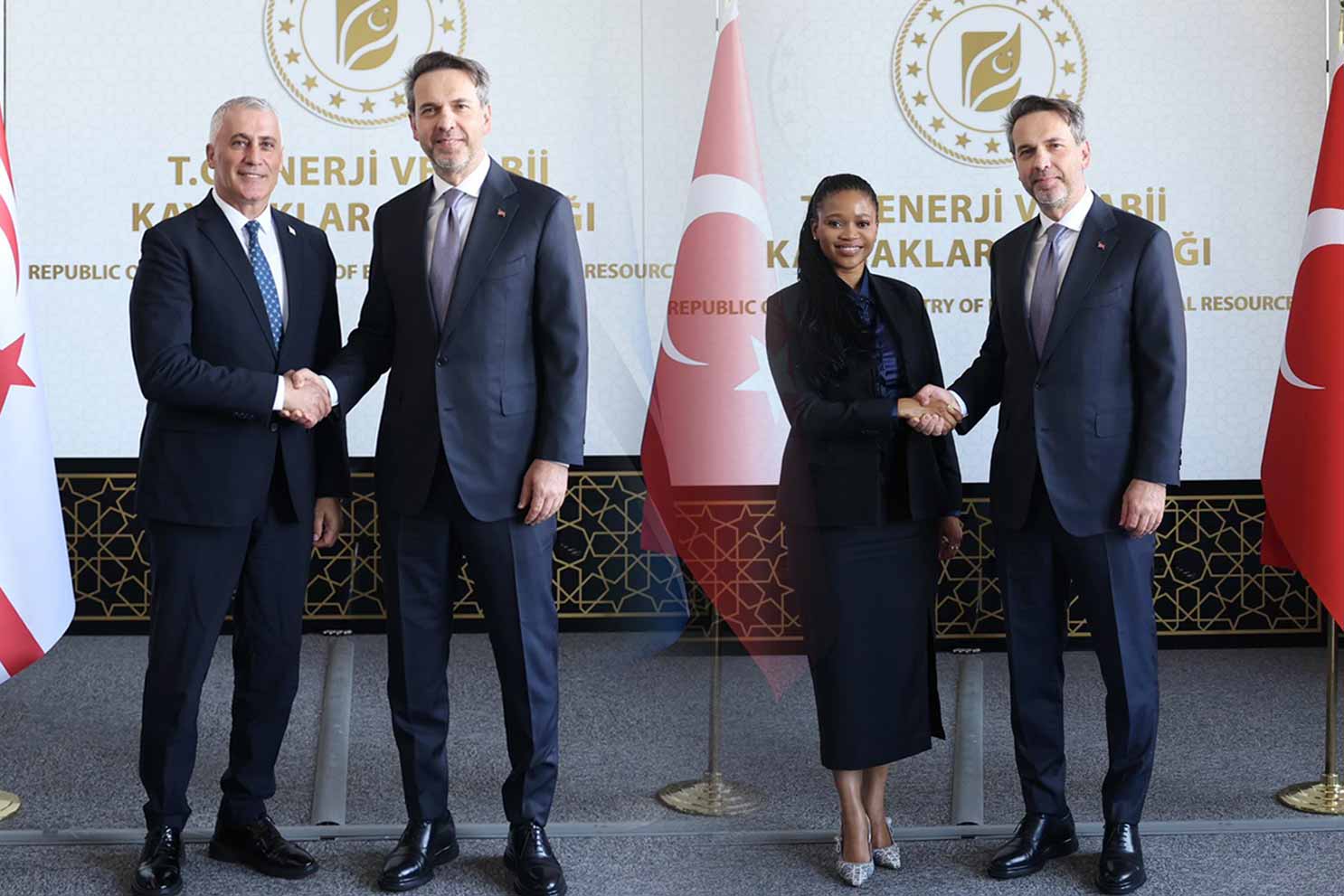 Enerji ve Tabii Kaynaklar Bakanı Bayraktar, KKTC ve Botsvana enerji bakanlarıyla görüştü