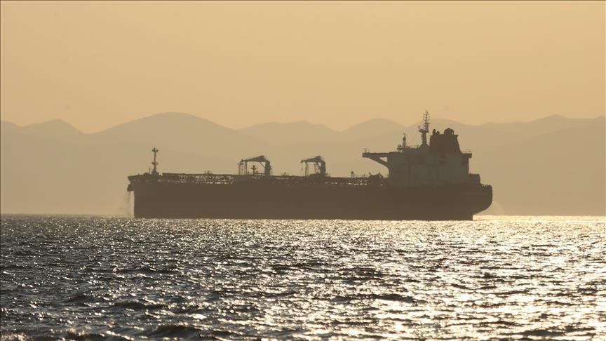 Lübnan’da yaşanan elektrik krizinin aşılması çerçevesinde Kuveyt’ten gelen petrol tankeri ülkeye ulaştı