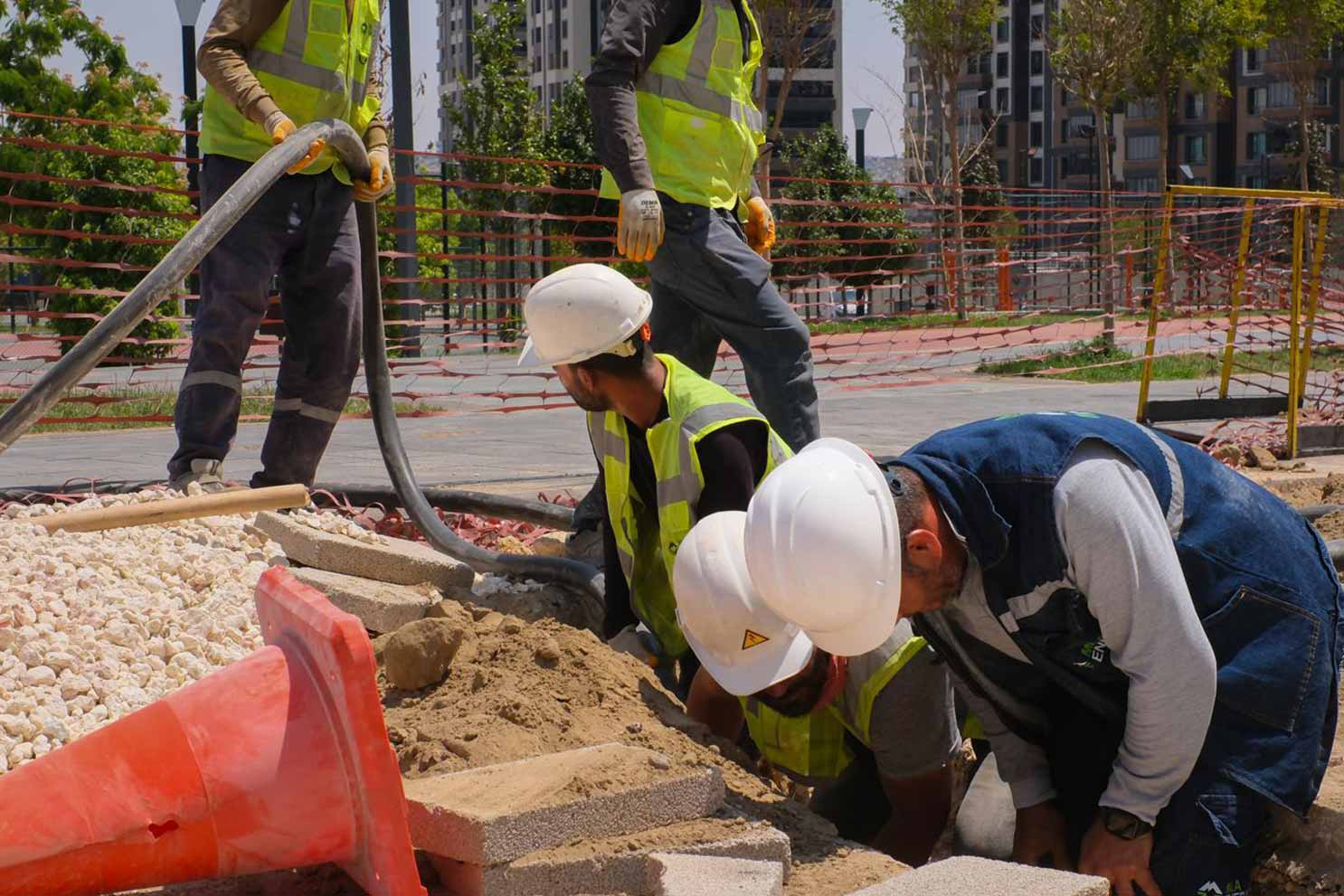 Adana’da rekor elektrik tüketimi kesintilere yol açtı