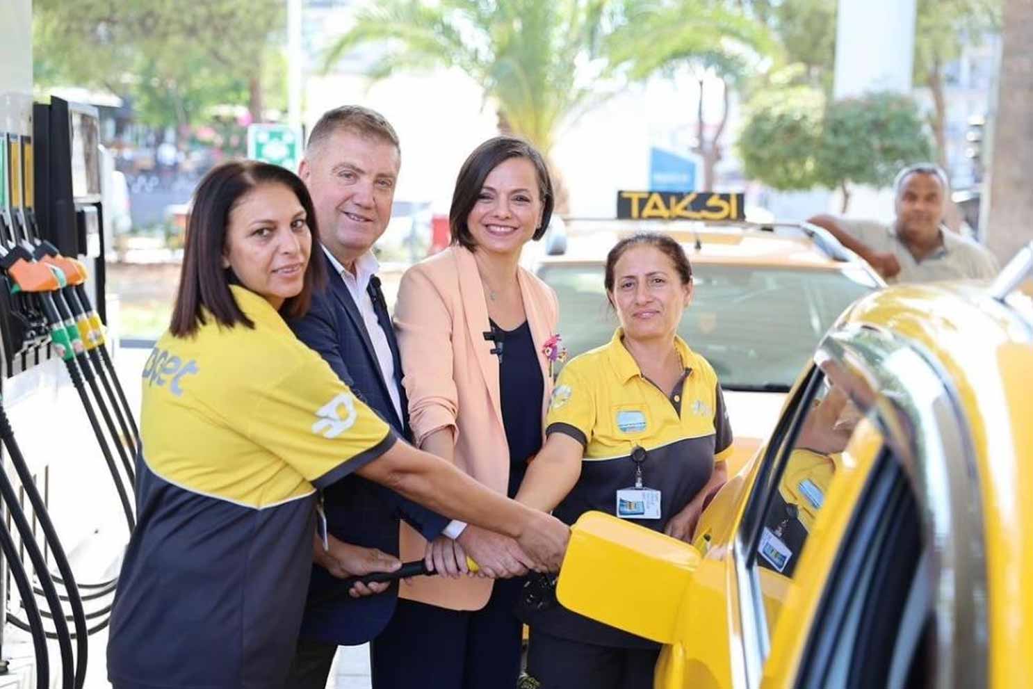 İzmir’de, taksici esnafına akaryakıtta indirim desteği