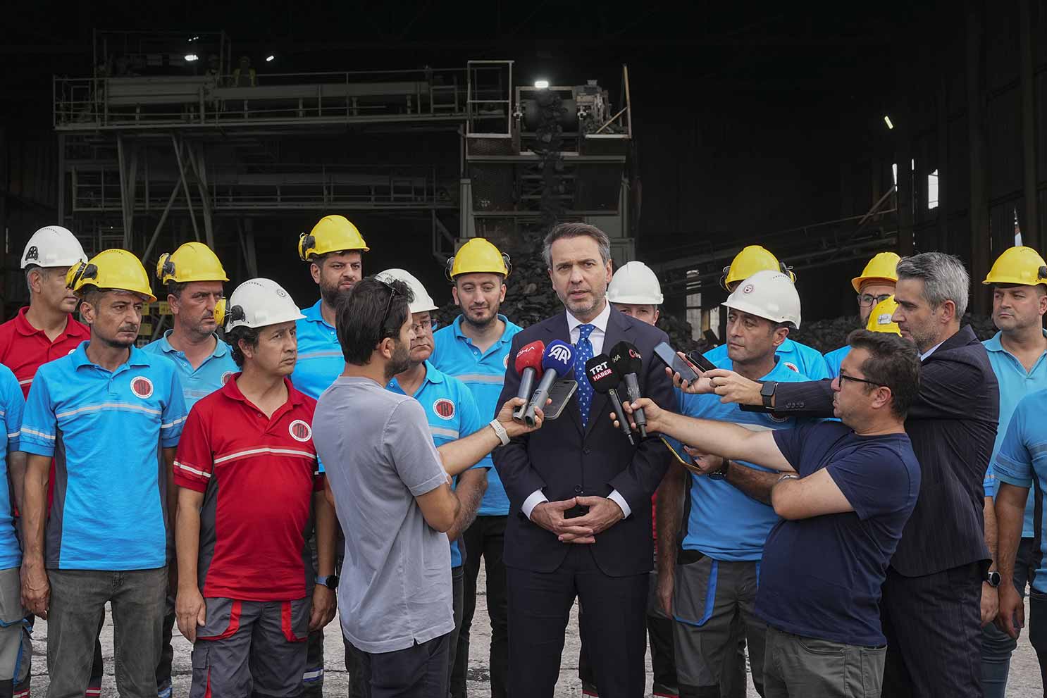 Bakan Bayraktar: “Soma Termik Santrali yeniden çalışmaya başlayacak”