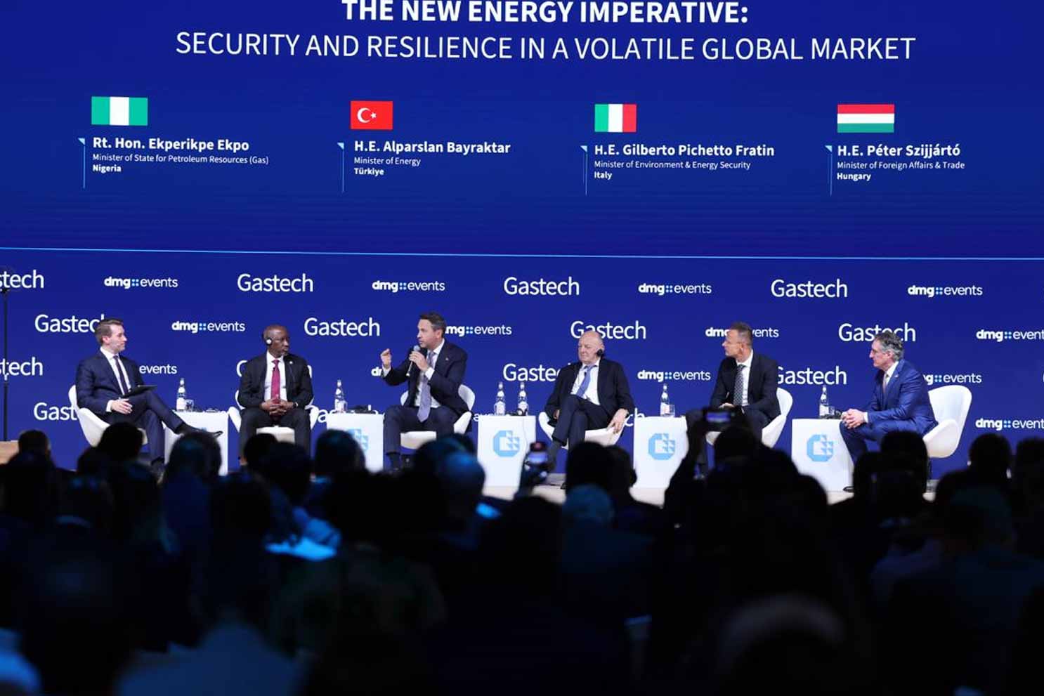 Bakan Bayraktar, Gastech 2025’te doğal gazda iki hedef açıkladı