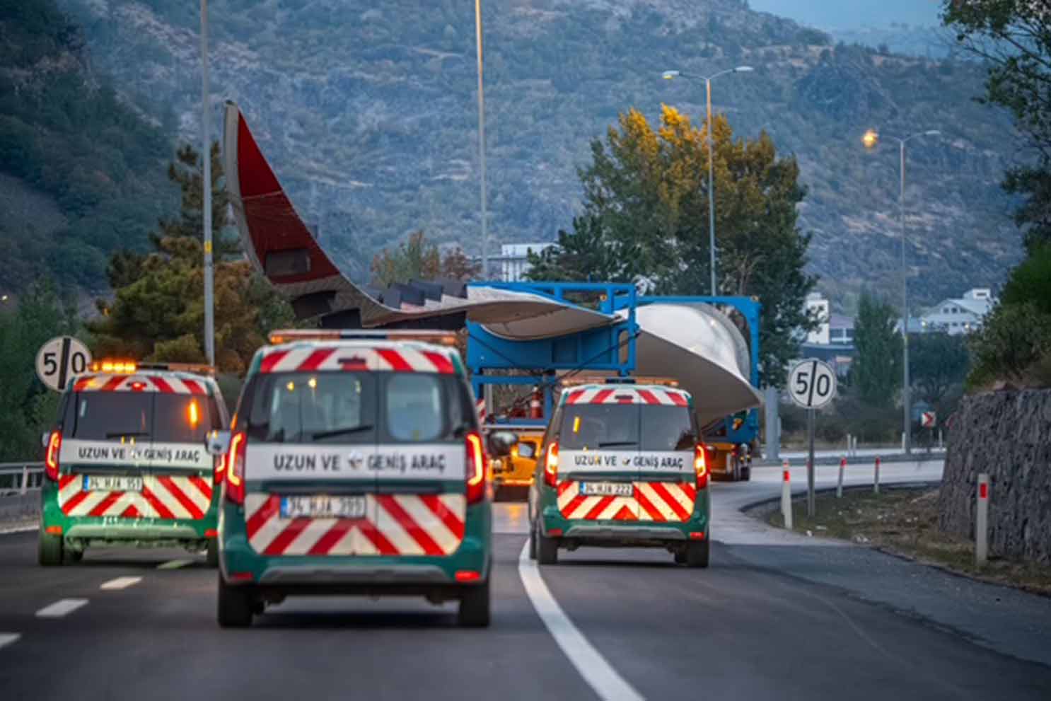 Hareket, Türkiye’nin en uzun rüzgar türbini kanatlarını taşıdı