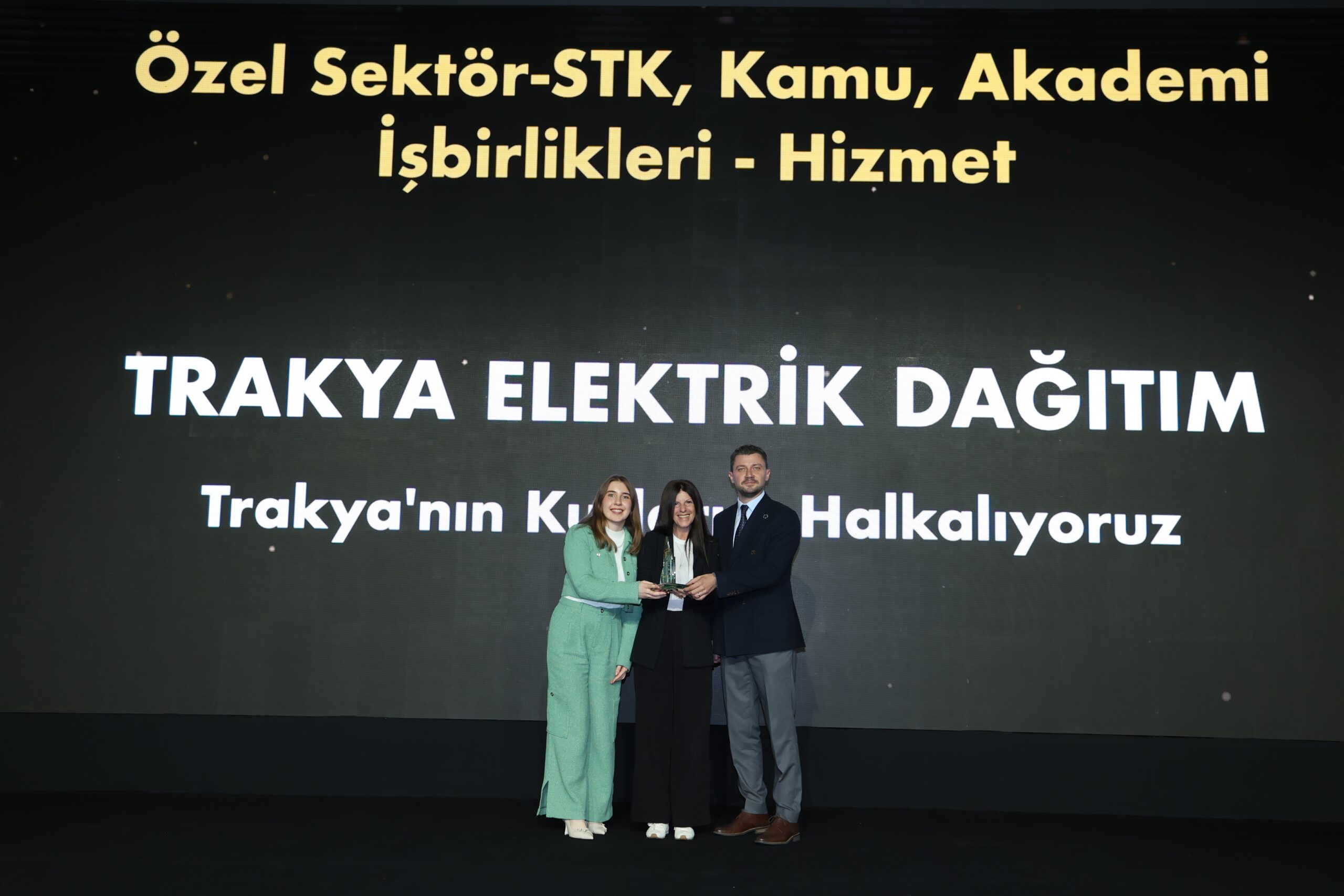 Sürdürülebilirlik Akademisi’nden TREDAŞ’a “İş Birliği” ödülü