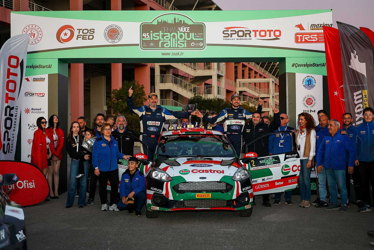 Castrol Ford Team Türkiye, 45. İstanbul Rallisi’ni zaferle tamamladı