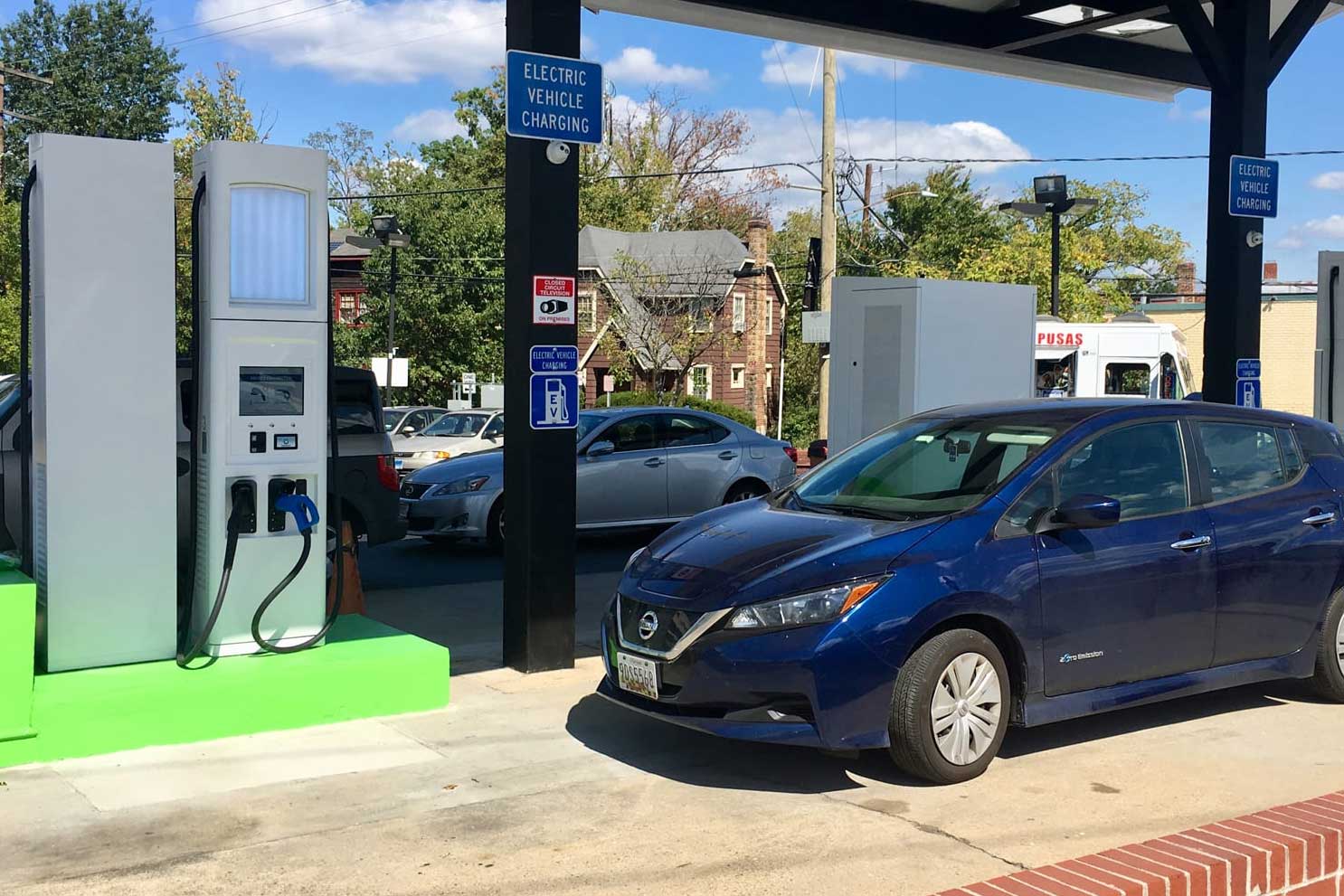 Mevcut akaryakıt istasyonları elektrikli araçlara hazır mı?