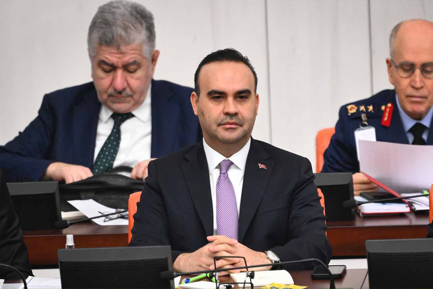 Bakan Kacır, bütçe görüşmelerine Togg T10F ile geldi, T10X’ler eşlik etti