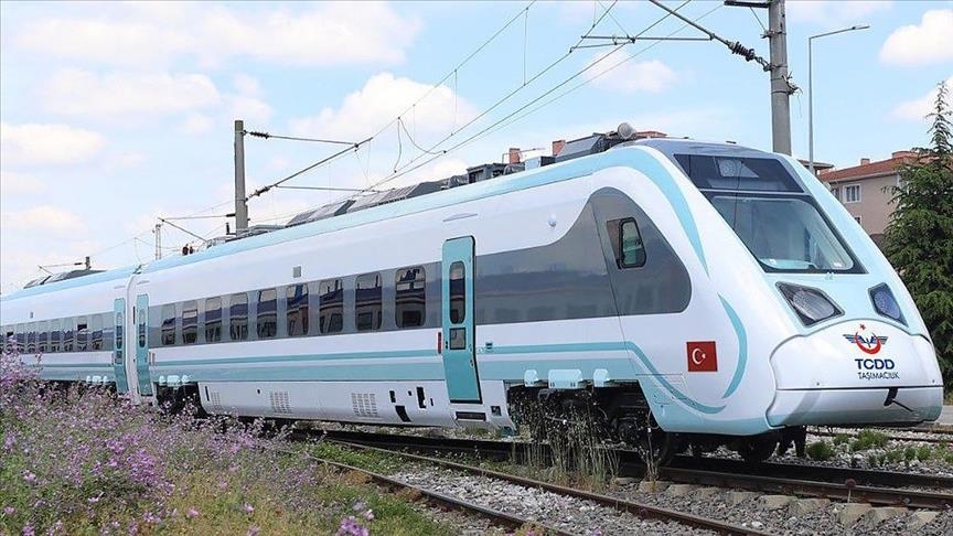 Yerli ve milli demir yolu taşıtlarının üretimi için yatırımlar bu yıl 3,5 katına çıktı