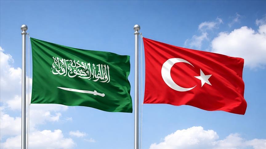 Suudi Arabistan, Türkiye ile yenilenebilir enerji projeleri için Enerji Bakanı’na yetki verdi