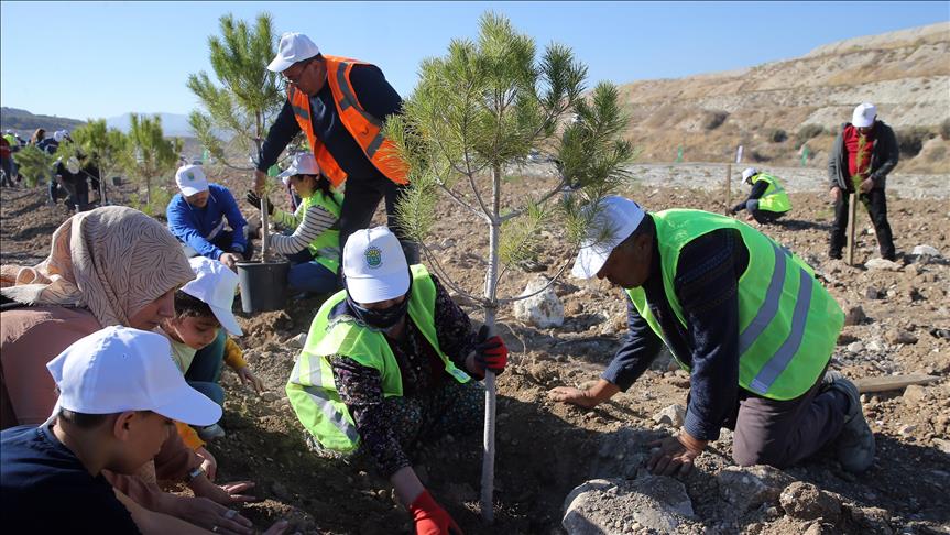 TKİ, Kütahya’da eski maden sahalarını sosyal sorumluluk projeleriyle ekonomiye kazandırıyor
