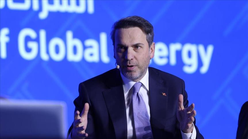 Bakan Bayraktar, EBRD Sürdürülebilir Altyapı Direktörü Carpenter ile görüştü