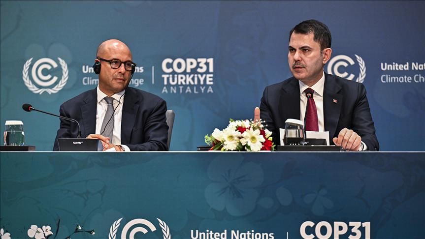 Bakan Kurum, UNFCCC İcra Sekreteri Stiell ile ortak basın toplantısında konuştu