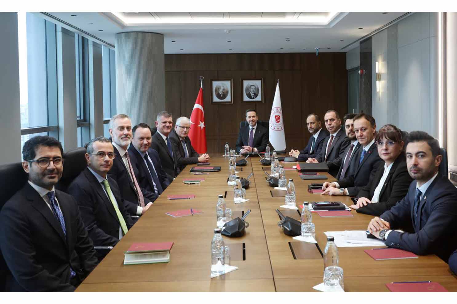 Bakan Bayraktar: Başta Kerkük sahaları olmak üzere Irak’ta iş birliğine bakıyoruz