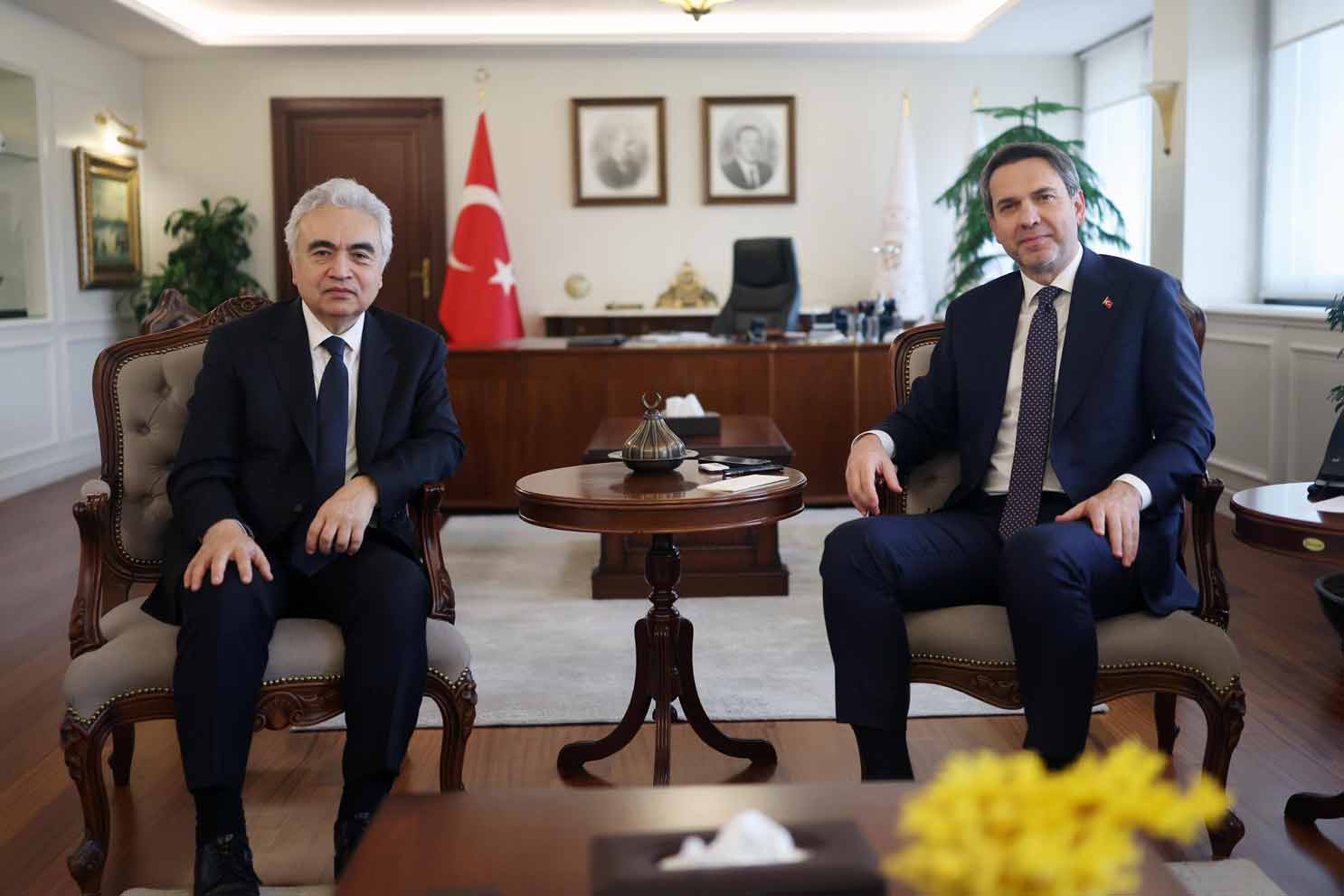 Bakan Bayraktar, Uluslararası Enerji Ajansı Başkanı Birol ile COP31 kapsamında iş birliği imkanlarını görüştü