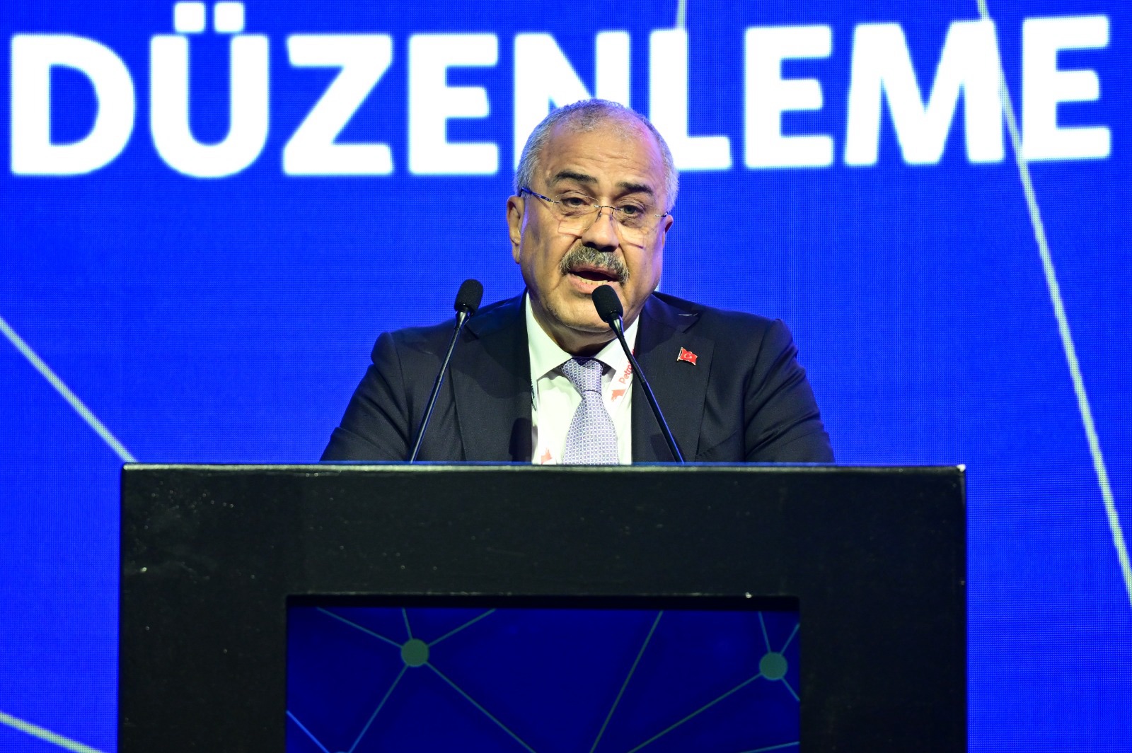 “Enerji piyasalarında dönüşüm derinleşiyor”