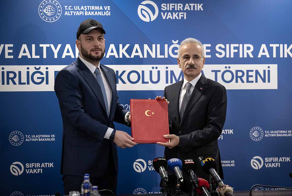 Ulaştırma ve Altyapı Bakanlığı ile Sıfır Atık Vakfı arasında iş birliği protokolü imzalandı