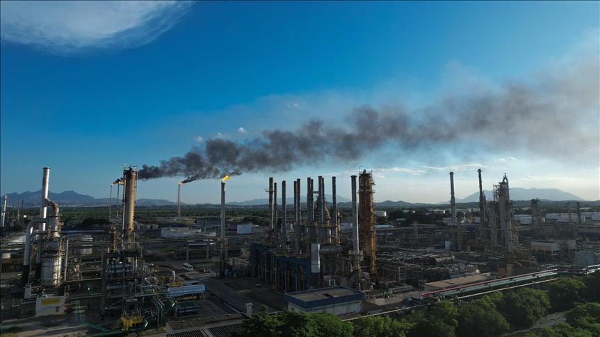 İran: Hasar gören Lavan Petrol Rafinerisi 2 ayda eski kapasitesinin yüzde 80’ine ulaşacak