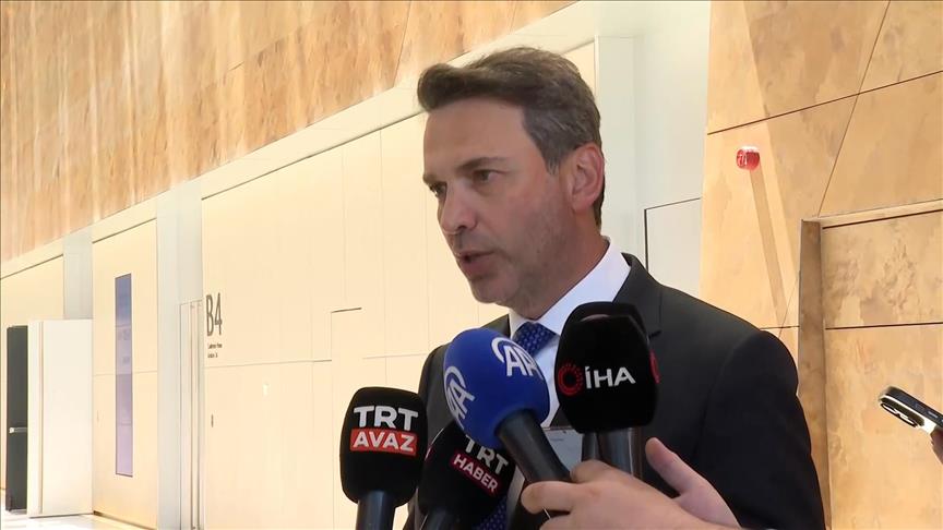 Bakan Bayraktar, dünyada yaşanan gelişmelerin enerji güvenliğini daha da ön plana çıkardığını belirtti