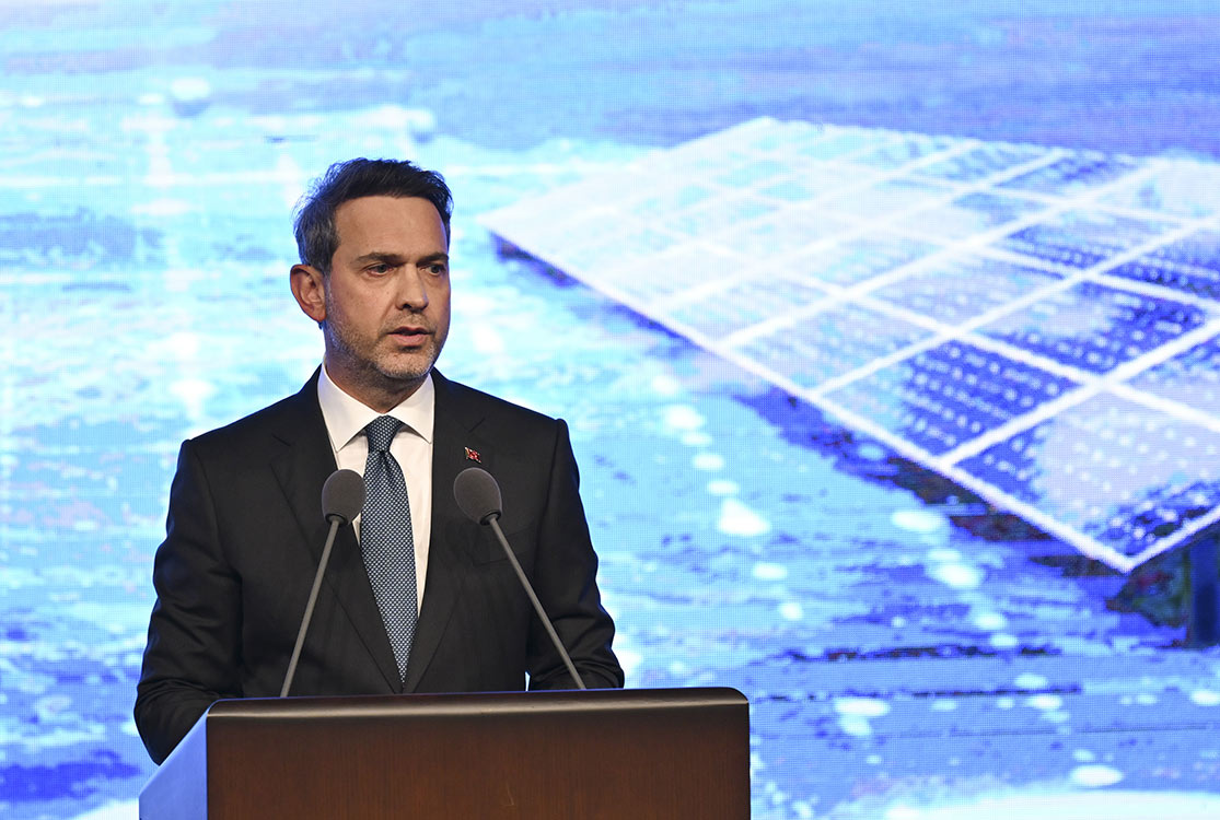 Bakan Bayraktar, 2025’te “rekor kurulu güç” sözünün yerine getirildiğini bildirdi
