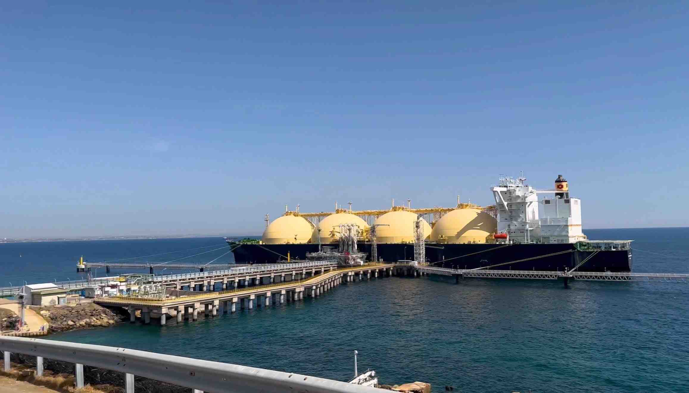 Marmaraereğlisi LNG Terminali’nde depolama kapasitesi artacak; 160 bin metreküplük ek tanker inşaatı başladı