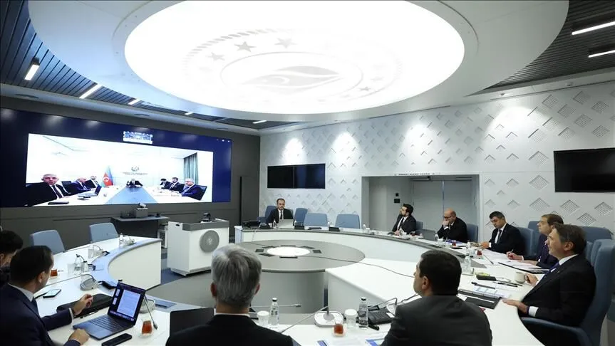 Enerji Bakanı Bayraktar ve Azerbaycanlı mevkidaşı Şahbazov iş birliği imkanlarını görüştü